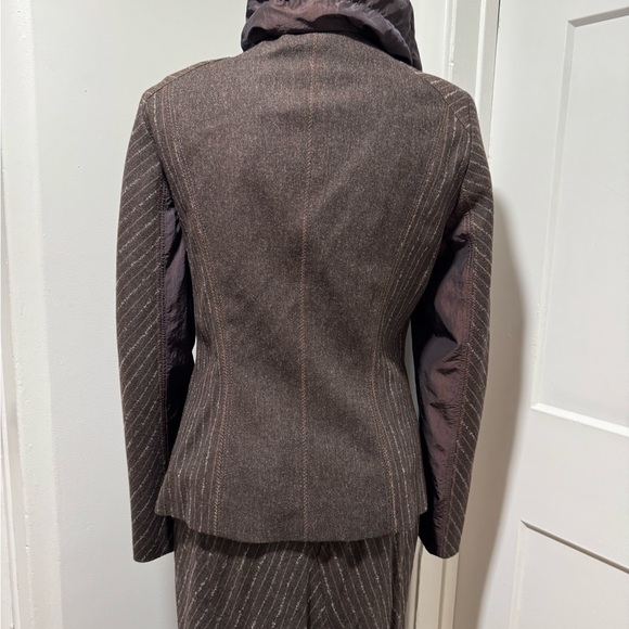 Blacky Dress Berlin Pinstripe Maxi Skirt Suit with Ruffled Collar - Picture 9 of 9